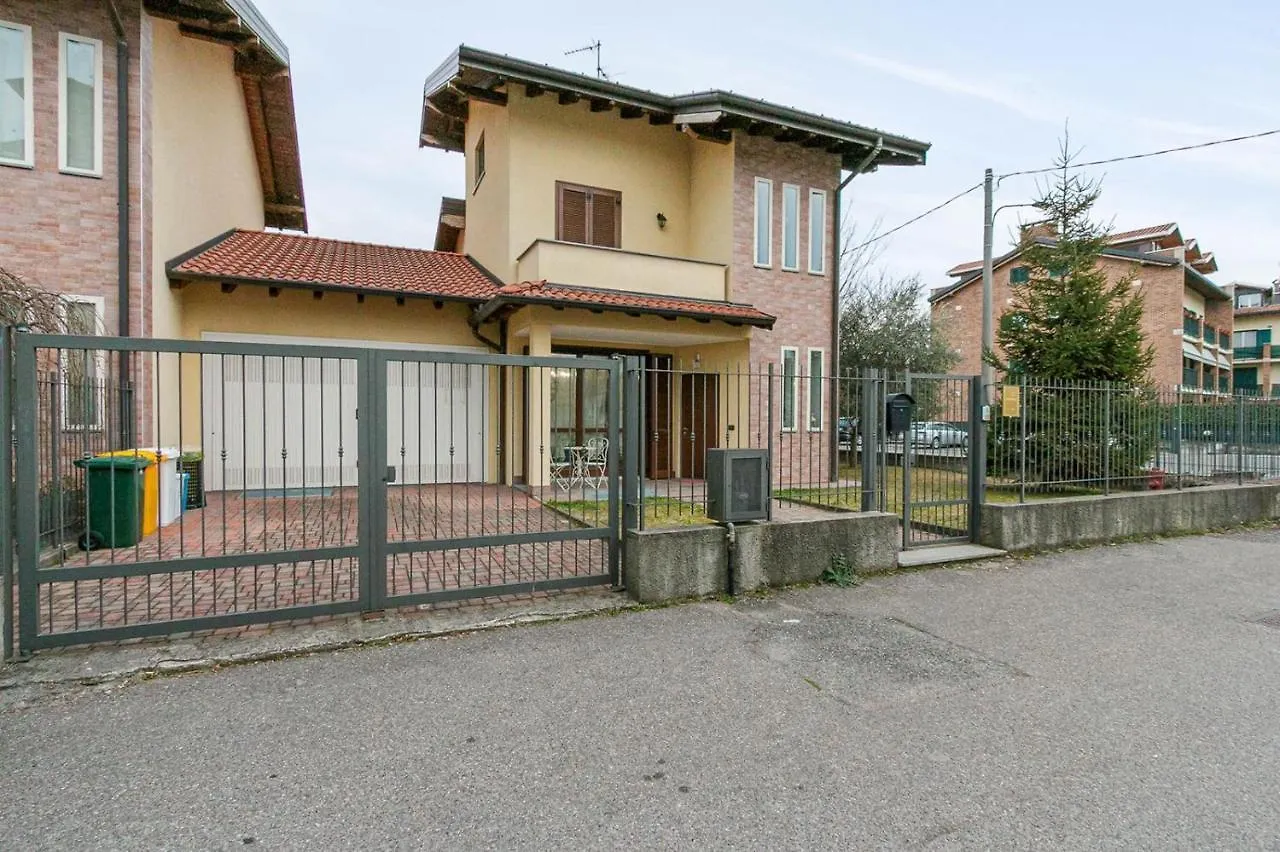 Le Quattro Stelle Villa Cardano Al Campo