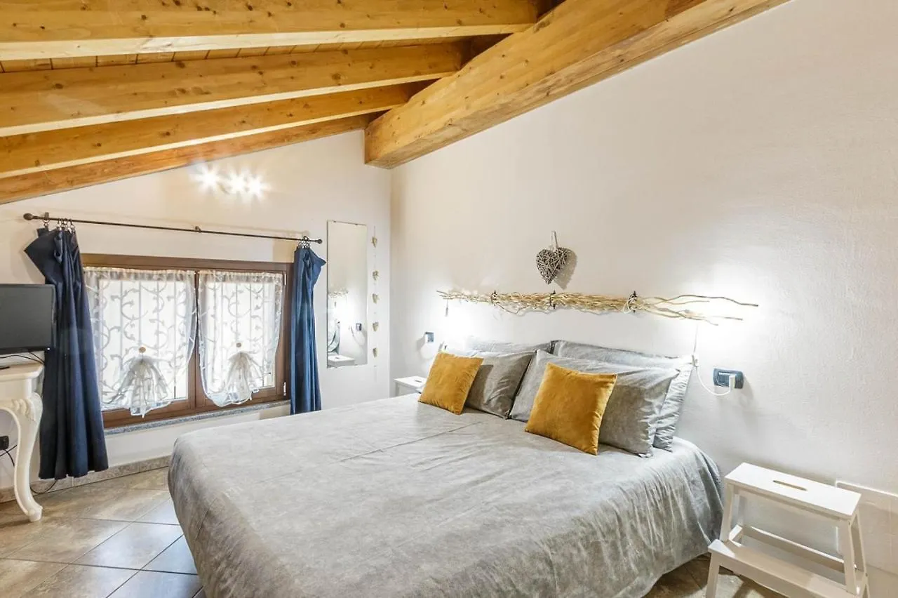 Holiday home Le Quattro Stelle Villa Cardano Al Campo Italy