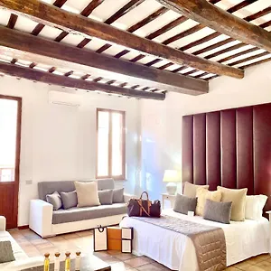 https://fontana-di-trevi-corner.it-romehotels.com